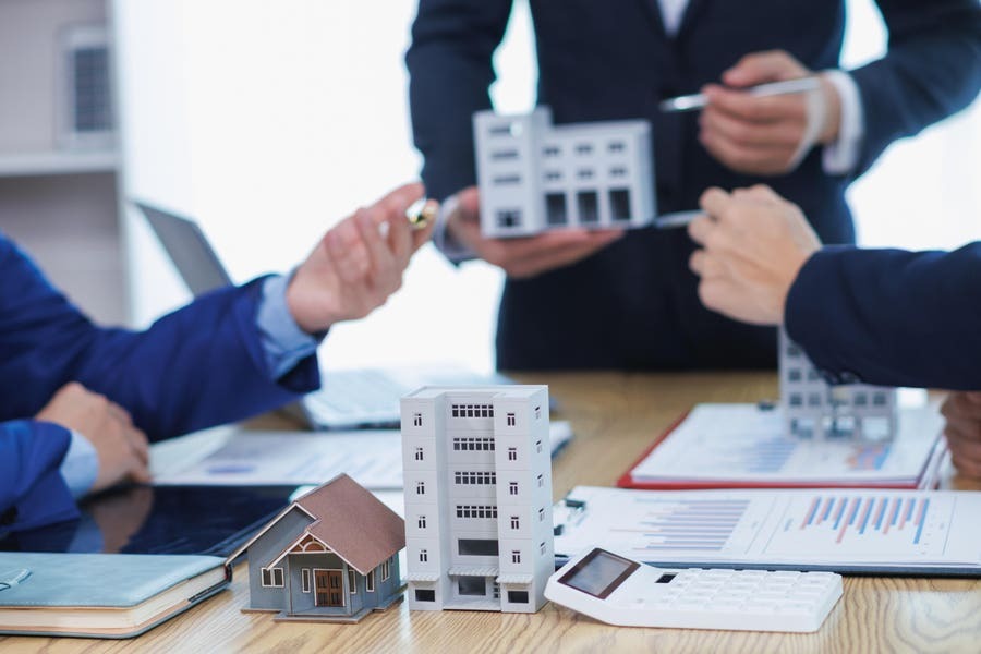 Real Estate Marketing Expert Tips for 2026 Success